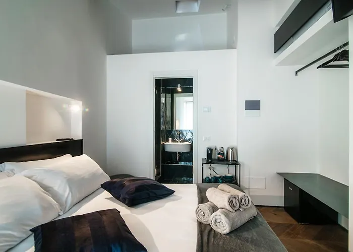 Caesar Suites By 
