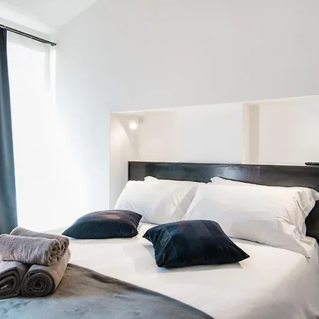 Guest house Caesar - The House Of Travelers Como