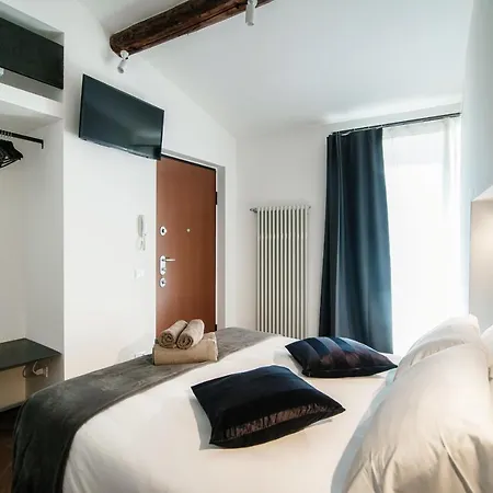 Caesar - The House Of Travelers קומו