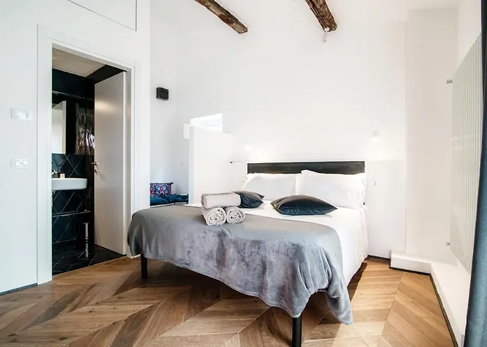 Caesar Suites By 
