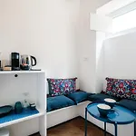 Casa de hóspedes Caesar Suites By 