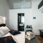 Caesar Suites By 