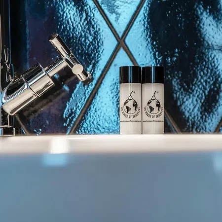 Caesar - The House Of Travelers 3*